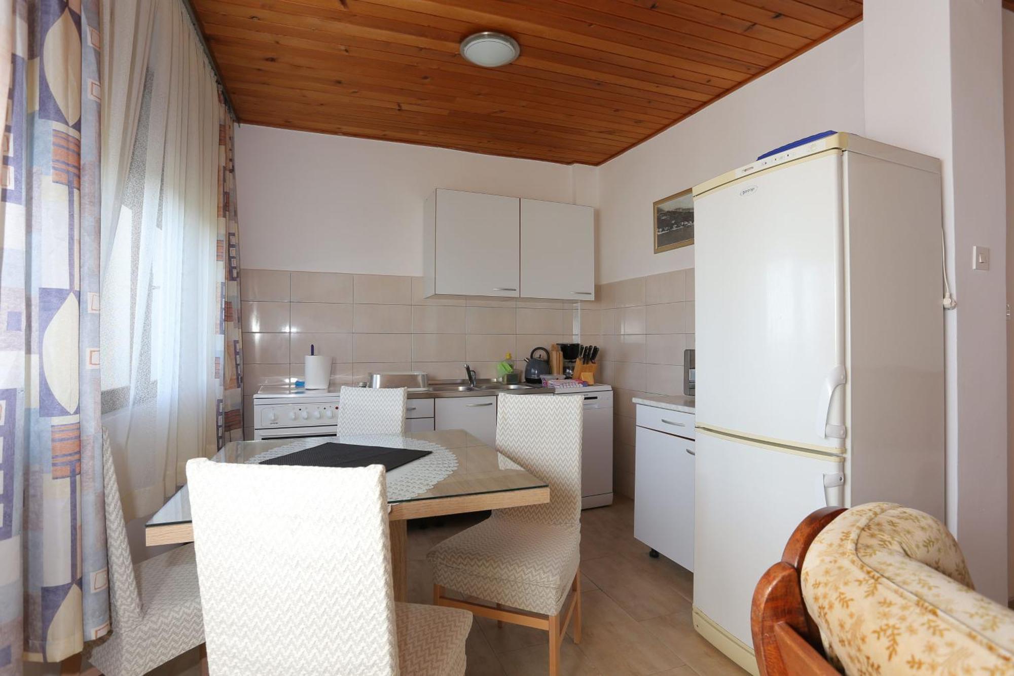 Apartments And Rooms With Parking Space Tucepi, Makarska - 5263 Exterior foto