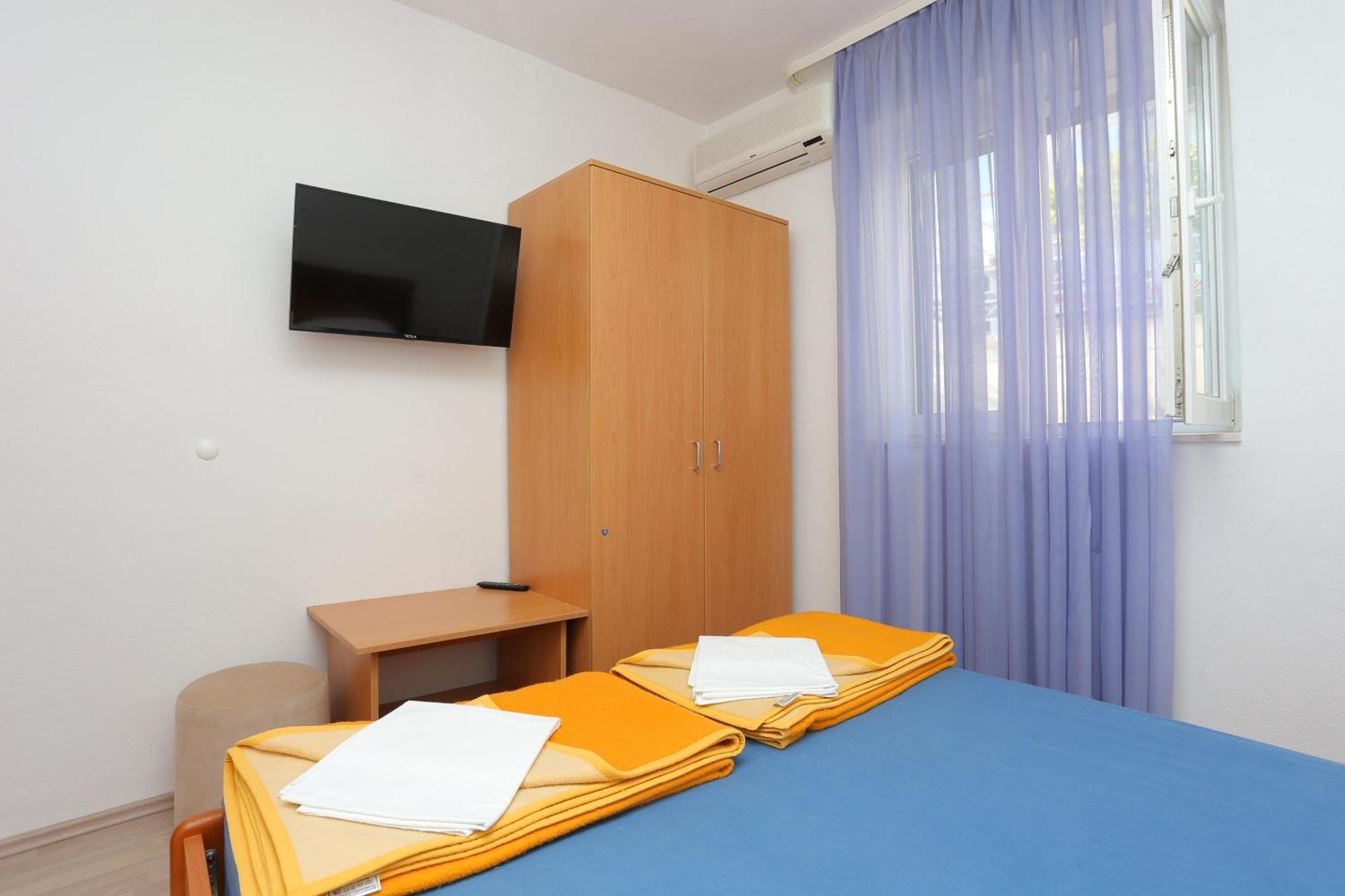 Apartments And Rooms With Parking Space Tucepi, Makarska - 5263 Quarto foto